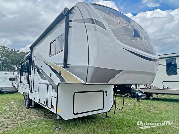 2022 Alliance Paradigm 310RL RV Photo 1