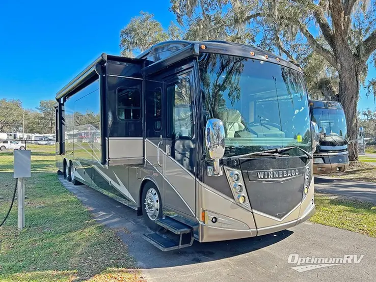 2016 Winnebago Tour 42QD RV Photo 1