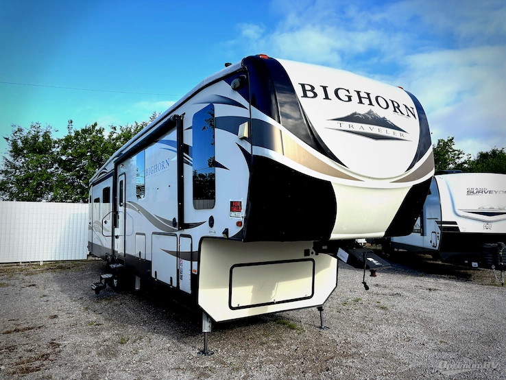 2018 Heartland Bighorn Traveler 39MB RV Photo 1