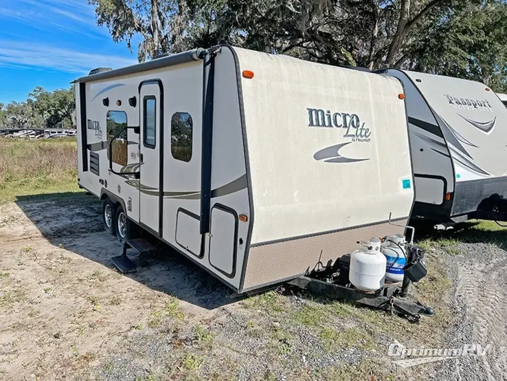 2016 Forest River Flagstaff Micro Lite 23LB RV Photo 1