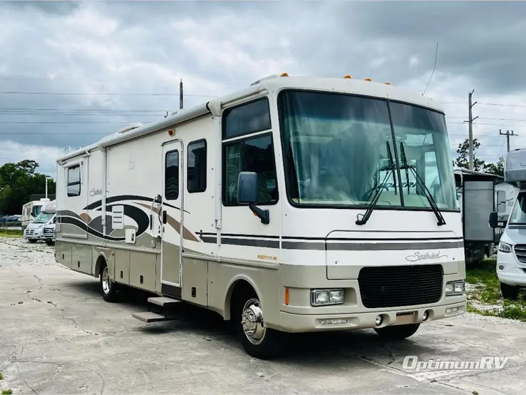 2000 Fleetwood Southwind 34N RV Photo 1