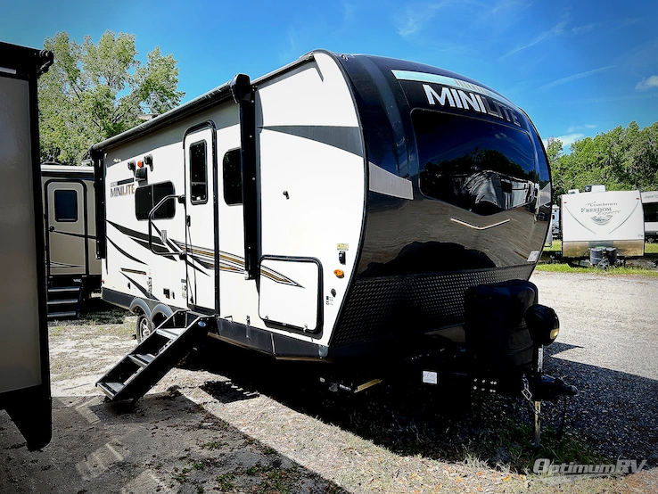 2022 Forest River Rockwood Mini Lite 2104S RV Photo 1