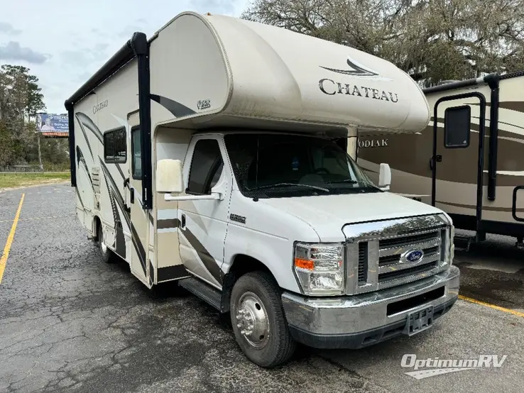 2018 Thor Four Winds 24F RV Photo 1