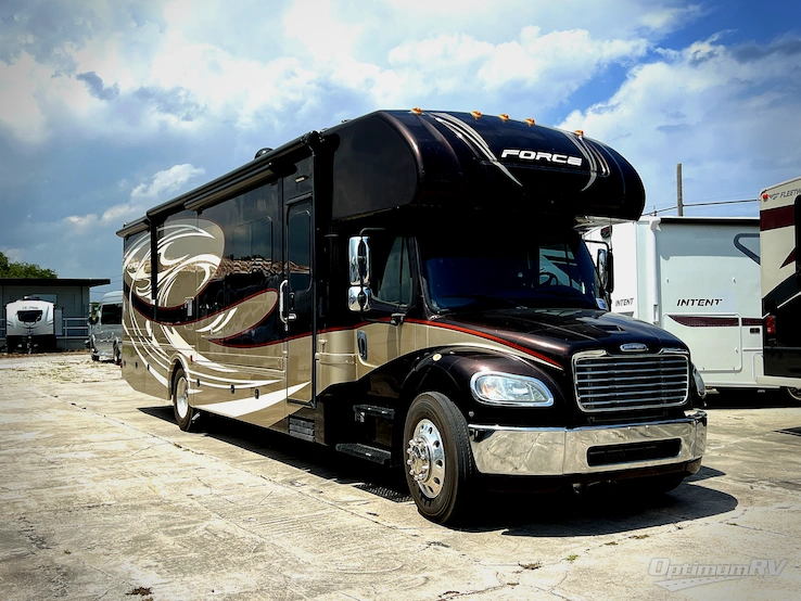 2017 Dynamax FORCE 37TS HD RV Photo 1