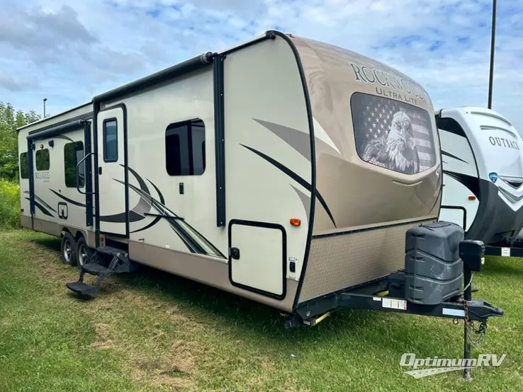 Used 2018 Forest River Rockwood Ultra Lite 2906WS Travel Trailer