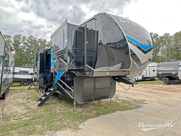 2021 Heartland Cyclone 4214 RV Photo 1