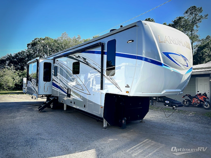 2022 Heartland Landmark Newport RV Photo 1