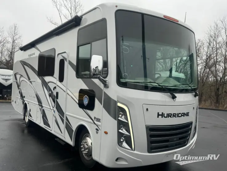 2024 Thor Hurricane 29M RV Photo 1