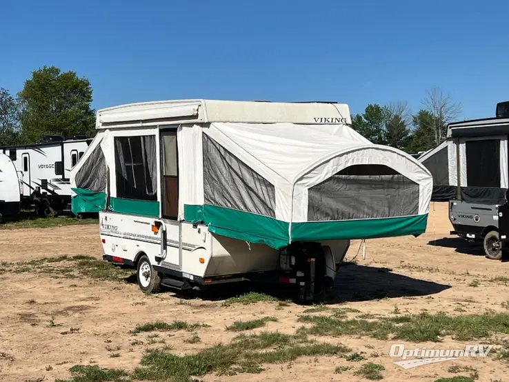 2003 Viking Saga 2107 RV Photo 1