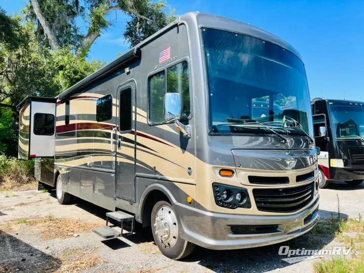 2017 Fleetwood Bounder 35K RV Photo 1