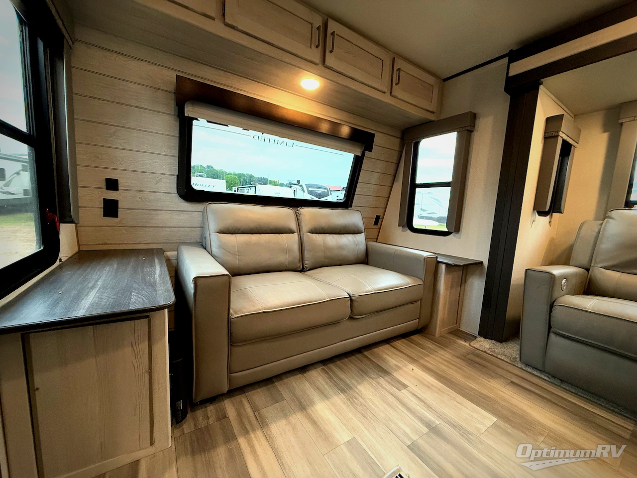 2022 Keystone Sprinter Limited 330KBS Photo 5