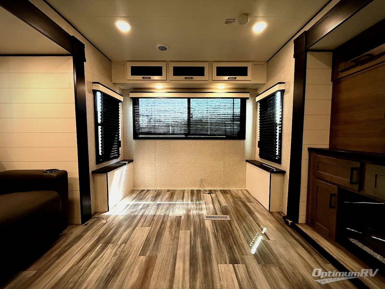 2024 Jayco Jay Flight 334RTS Photo 8