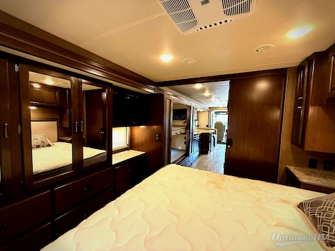 2019 Thor Hurricane 34J RV Photo 4