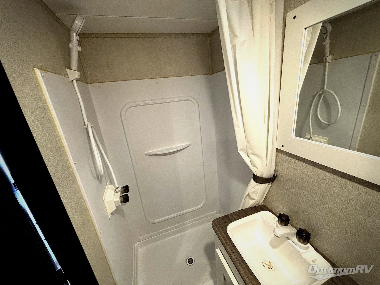 2021 Keystone Hideout Single Axle 177RD Photo 10