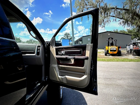 2017 Dodge Ram Long Horn 3500 RV Photo 3