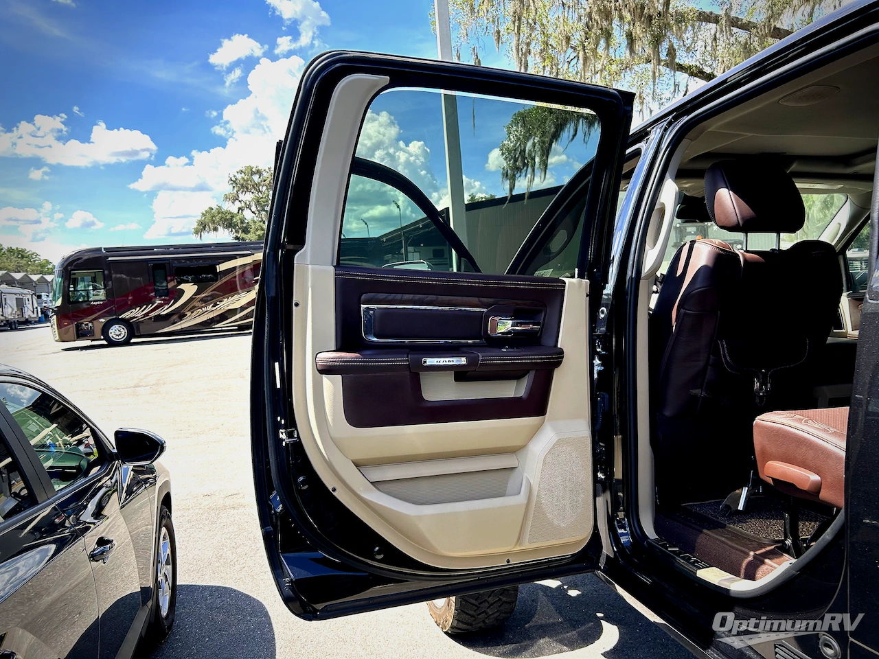 2017 Dodge Ram Long Horn 3500 Photo 7