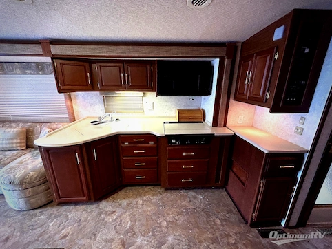 2004 Winnebago Journey 39K RV Photo 2
