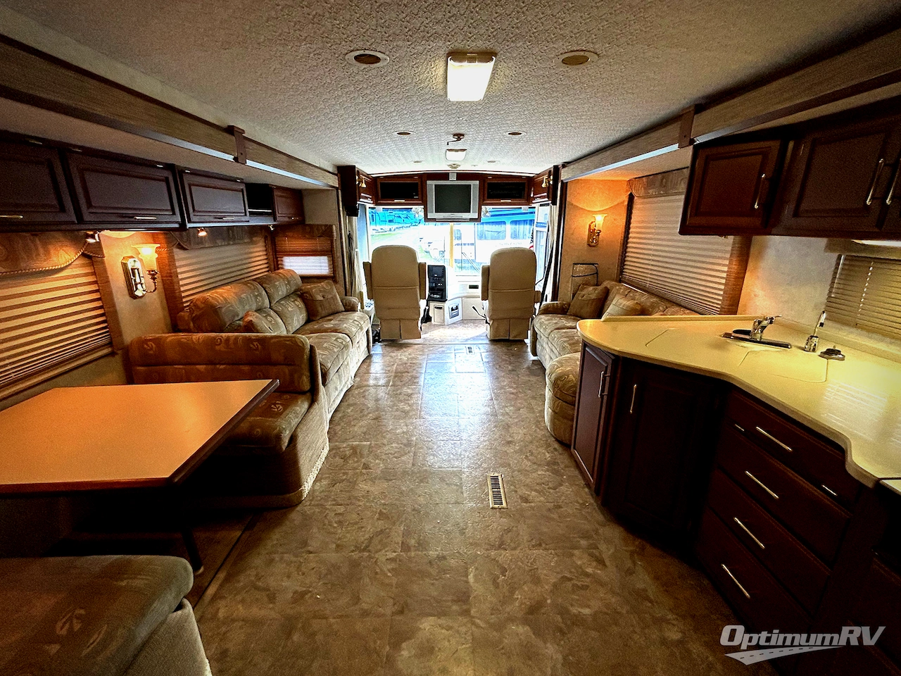 2004 Winnebago Journey 39K Photo 4