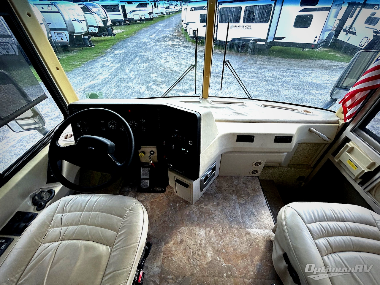 2004 Winnebago Journey 39K Photo 8