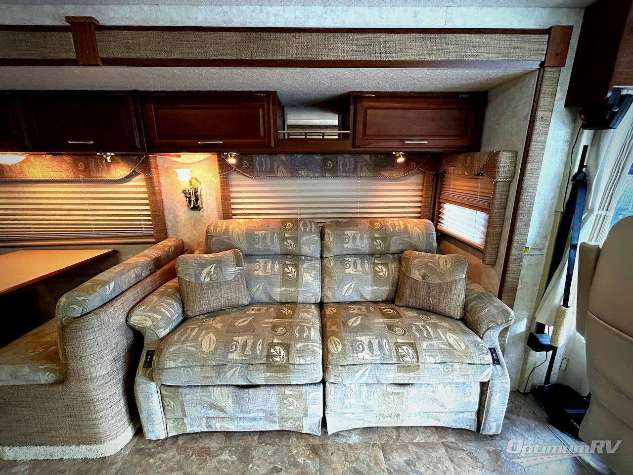 2004 Winnebago Journey 39K Photo 13