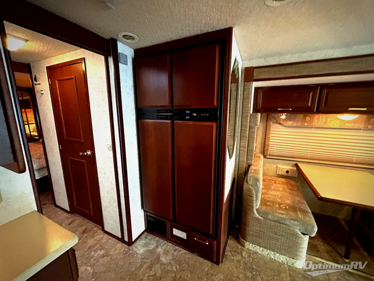 2004 Winnebago Journey 39K Photo 15