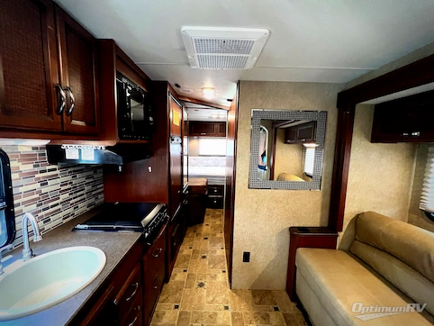 2014 Thor Vegas 24.1 RV Photo 2