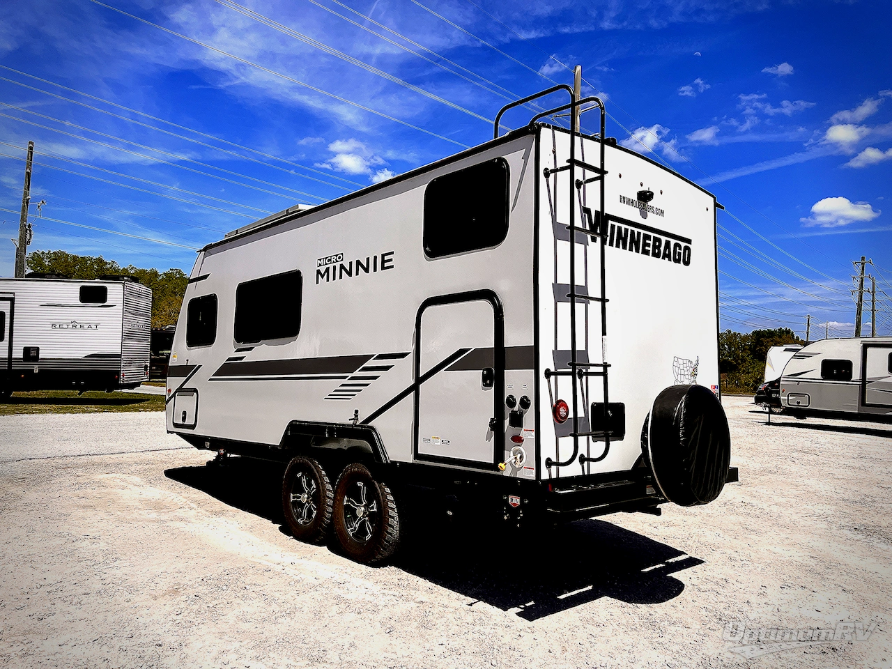 2022 Winnebago Towables Micro Minnie 1800BH Photo 3