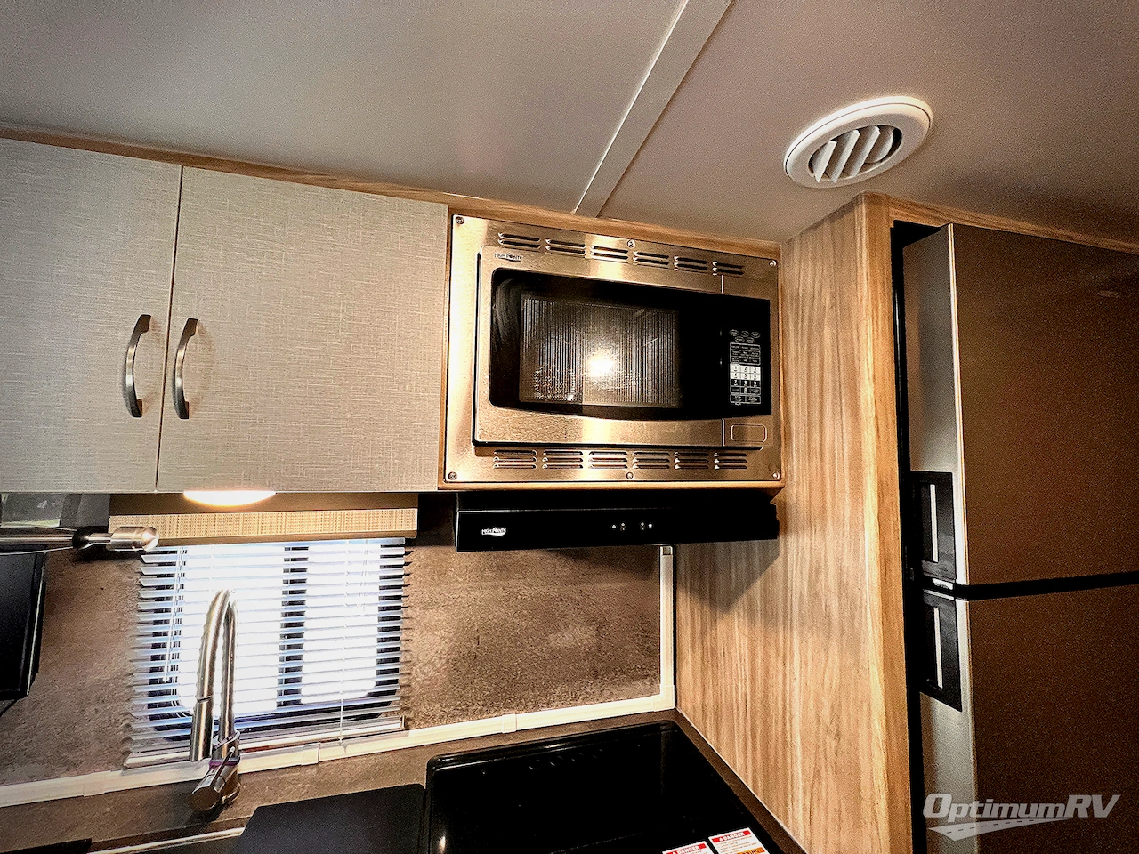 2022 Winnebago Towables Micro Minnie 1800BH Photo 14