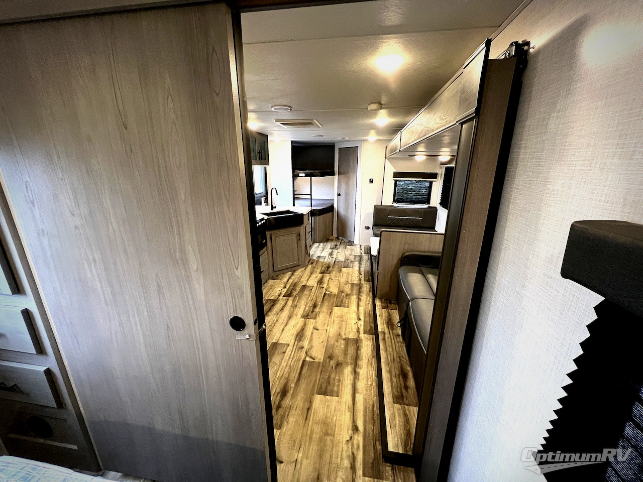 2023 Dutchmen Coleman Light 2755BH Photo 20