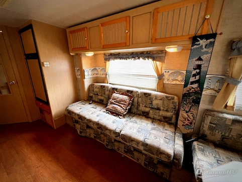 2004 Jayco Jay Flight 23B RV Photo 2