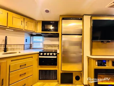 2021 Cruiser Twilight Signature TWS 2620 RV Photo 4