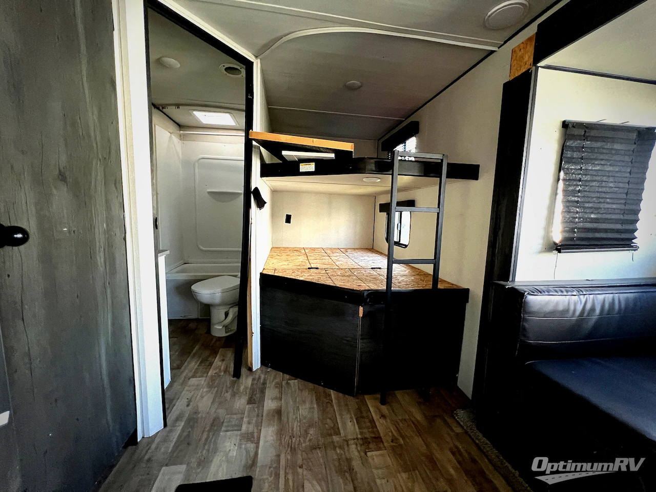 2022 Keystone Hideout 272BH Photo 13