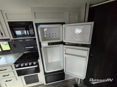 2022 Highland Ridge Open Range Conventional OT26BHS RV Photo 4