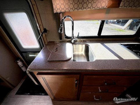 2020 Thor Quantum RC25 RV Photo 3