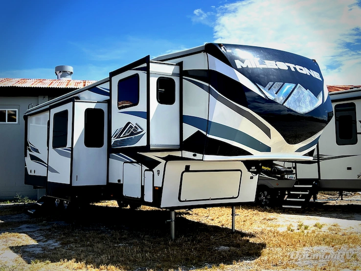 2021 Heartland Milestone 370FLMB RV Photo 1