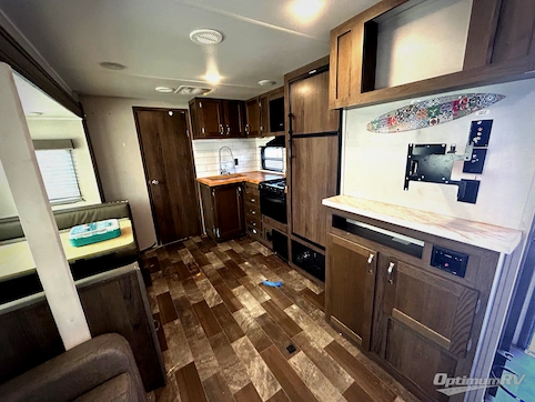 2021 East To West Silver Lake 31KBH RV Photo 2