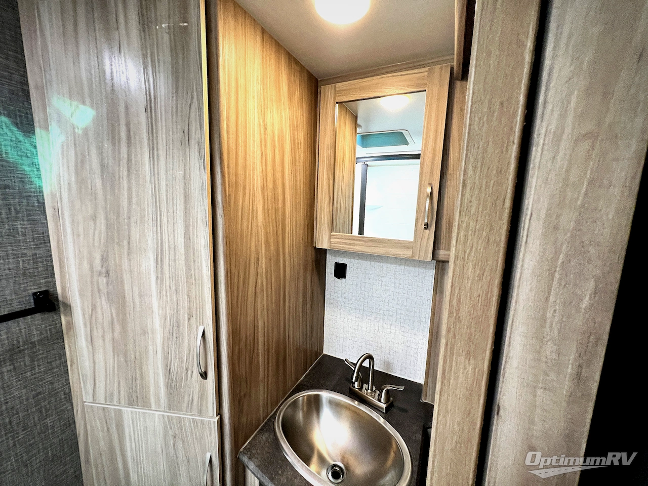 2021 Winnebago Towables Micro Minnie 2108DS Photo 14