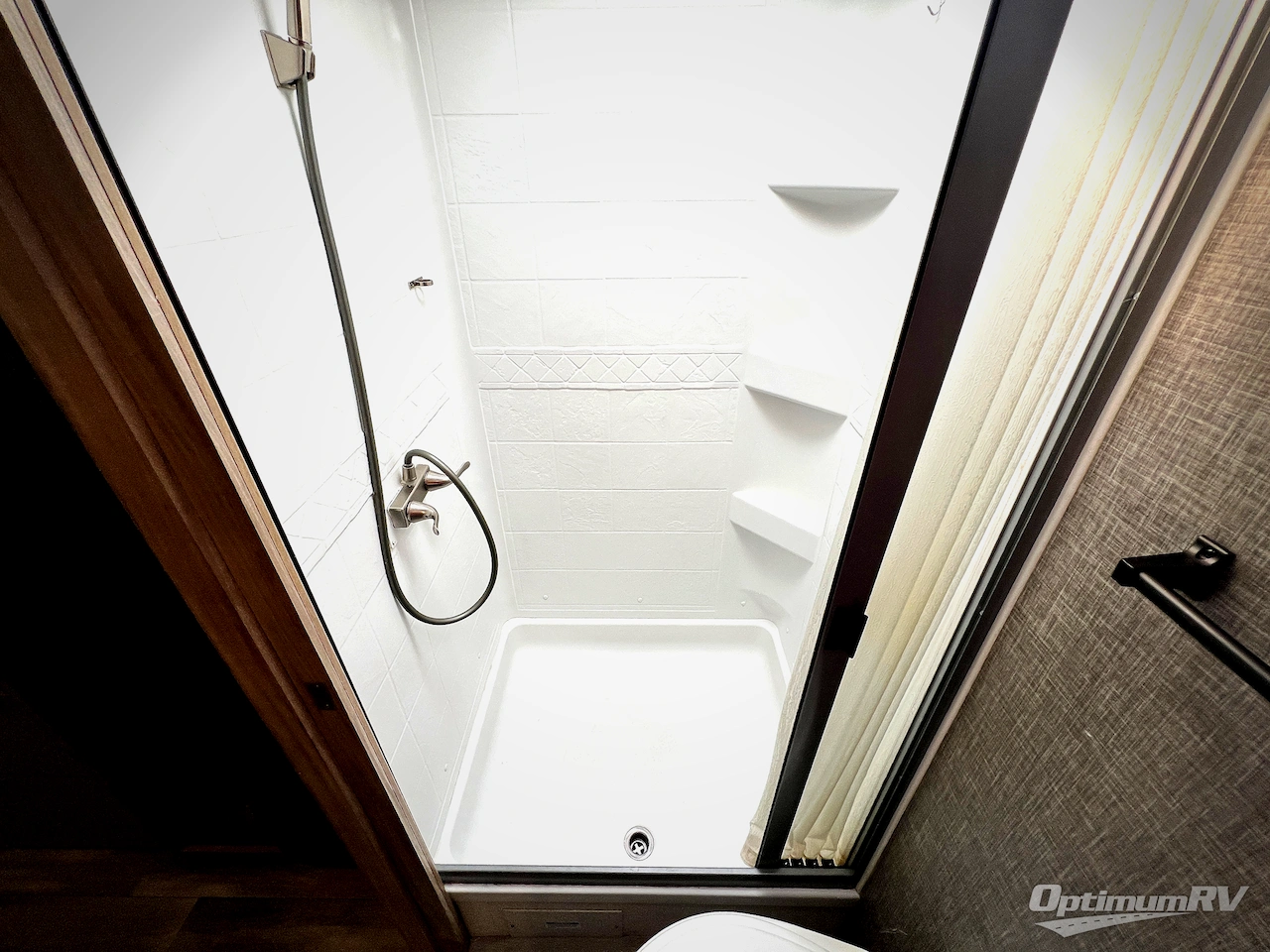 2021 Winnebago Towables Micro Minnie 2108DS Photo 17