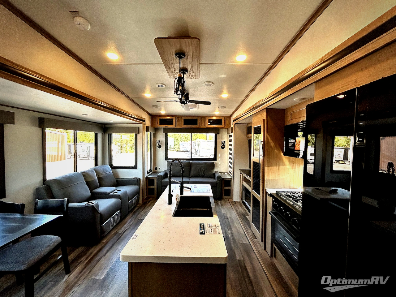 2024 Forest River Sabre 36FLX Photo 4