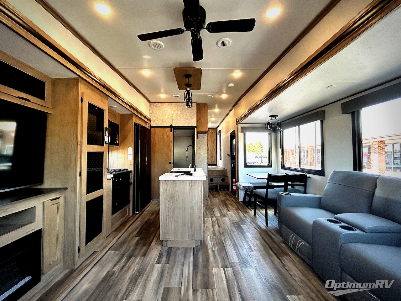 2024 Forest River Sabre 36FLX Photo 5