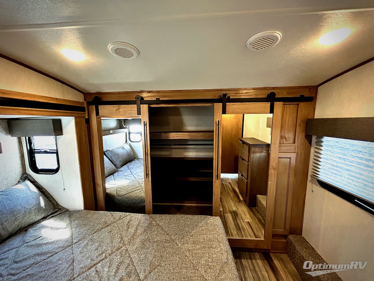 2024 Forest River Sabre 36FLX Photo 17