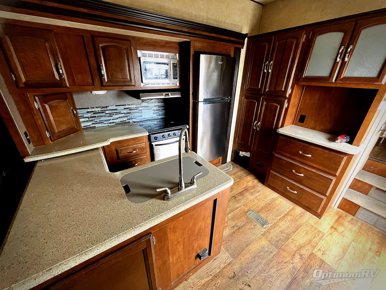Used 2015 Forest River Wildwood Heritage Glen 327RE Fifth Wheel at