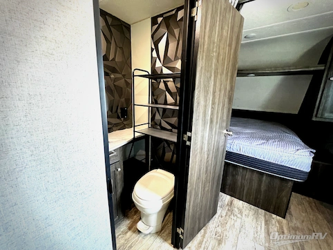 2020 Highland Ridge Mesa Ridge Conventional MR26BH RV Photo 4