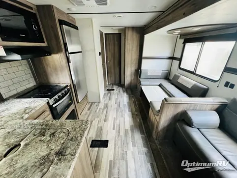 2022 CrossRoads Zinger ZR290KB RV Photo 2
