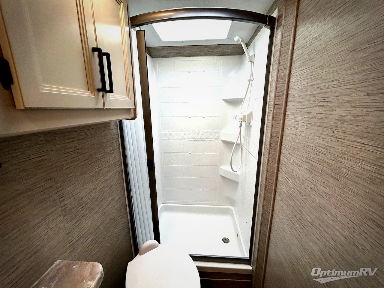 2022 Thor Chateau 27R Photo 21