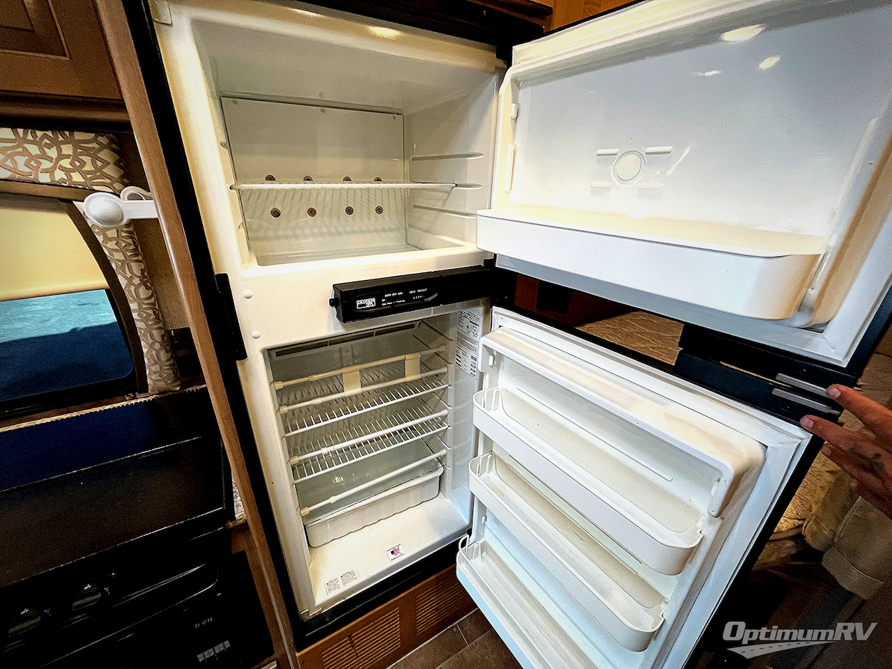 2018 Thor Chateau Sprinter 24WS Photo 16