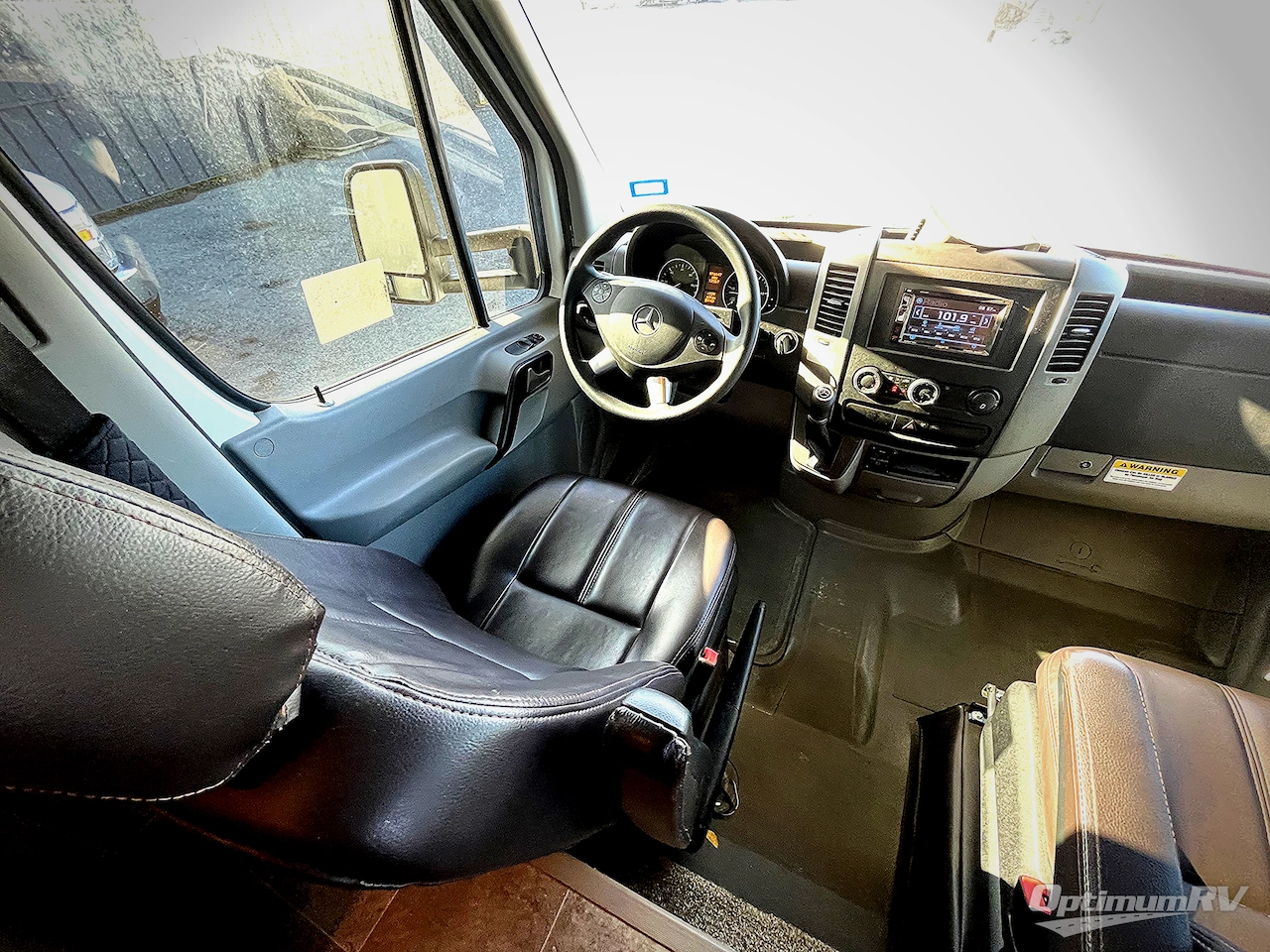 2018 Thor Chateau Sprinter 24WS Photo 5