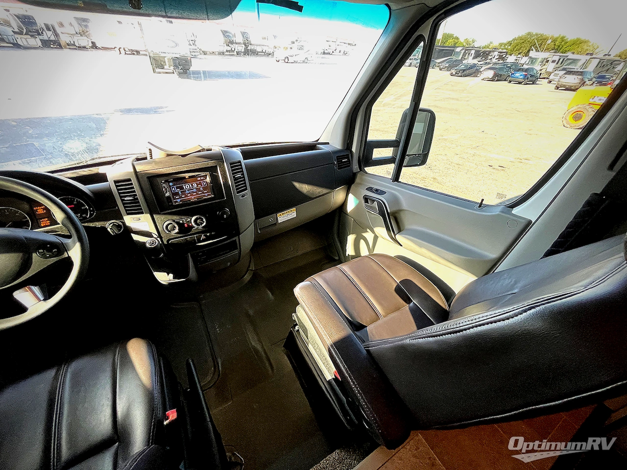 2018 Thor Chateau Sprinter 24WS Photo 6