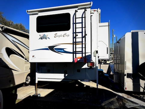 2016 Adventurer Manufacturing Inc. Eagle Cap Truck Camper 1156 RV Photo 2