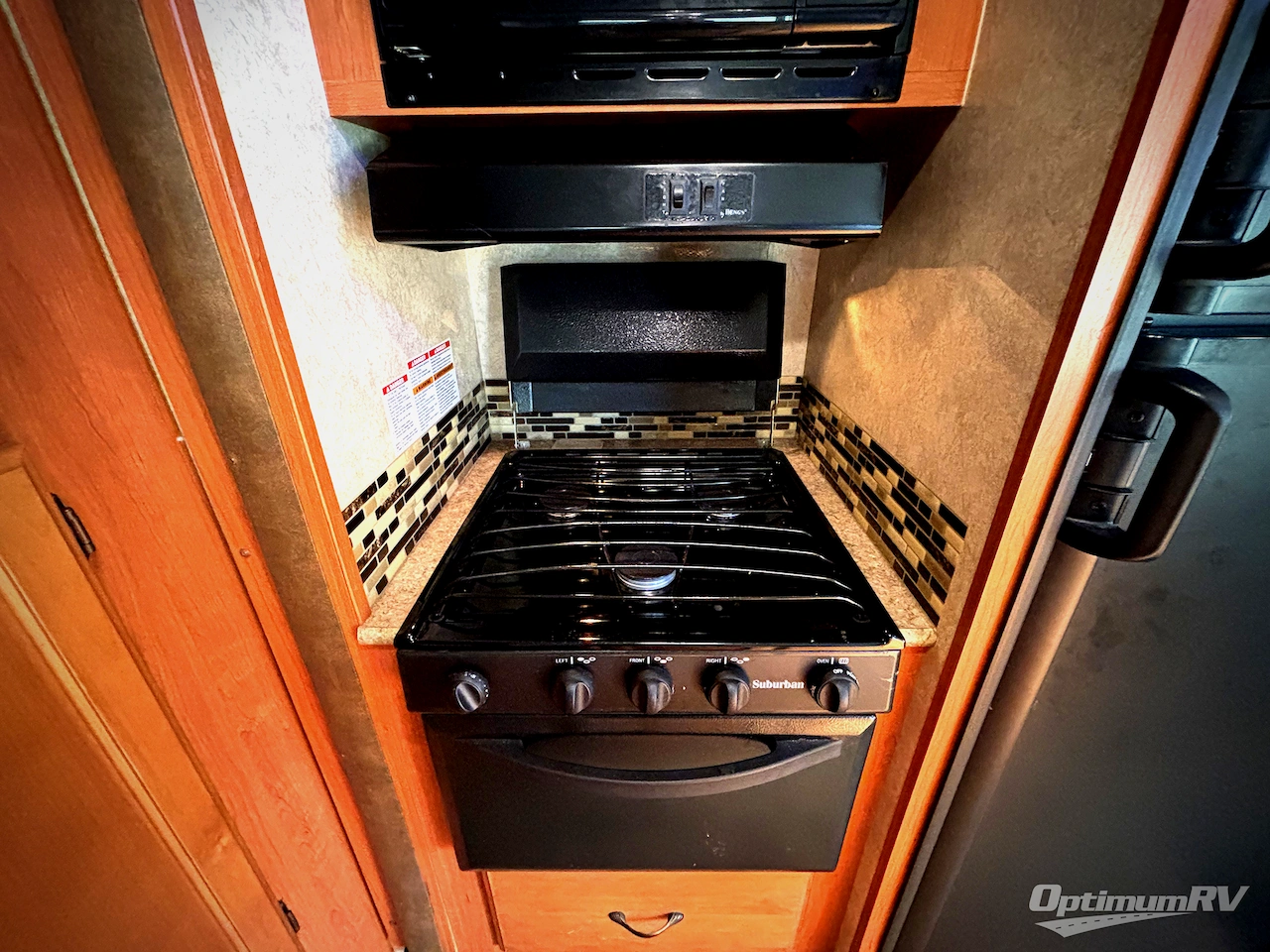 2016 Adventurer Manufacturing Inc. Eagle Cap Truck Camper 1156 Photo 8